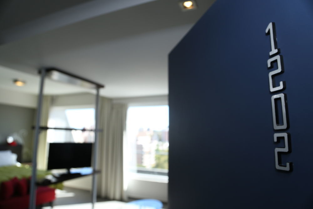 Hotel Neu 354 Неукен Екстер'єр фото