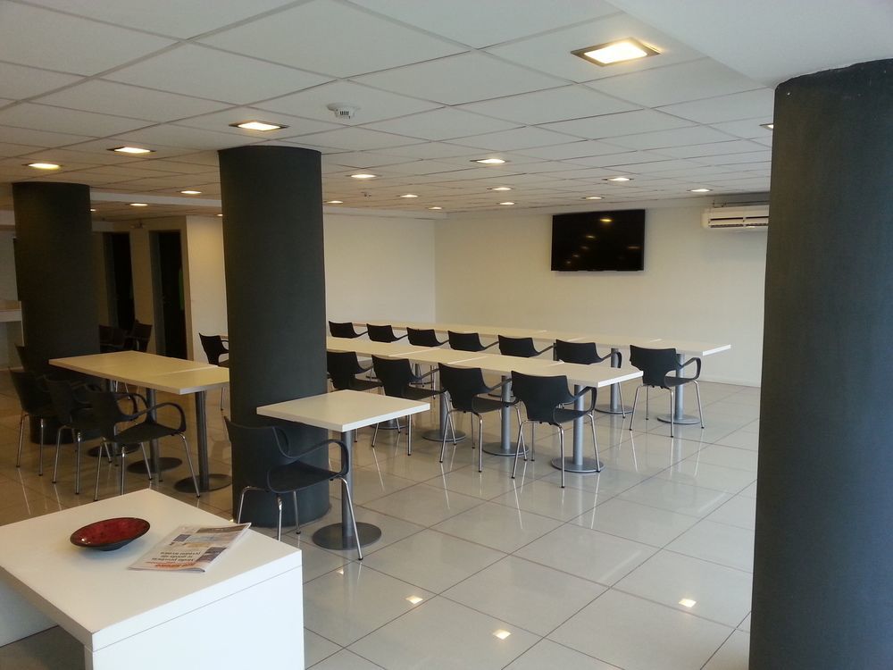 Hotel Neu 354 Неукен Екстер'єр фото